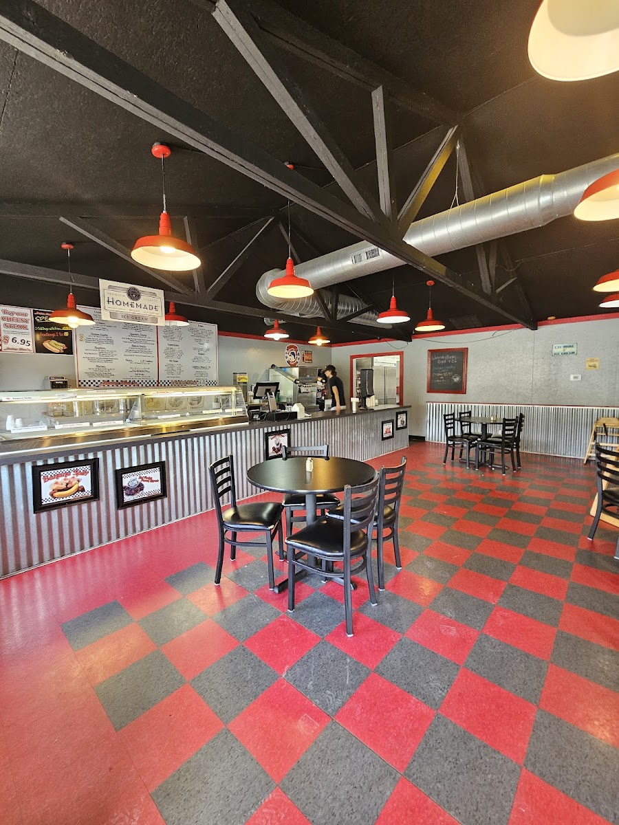 Daisy Mae's Dairy Barn